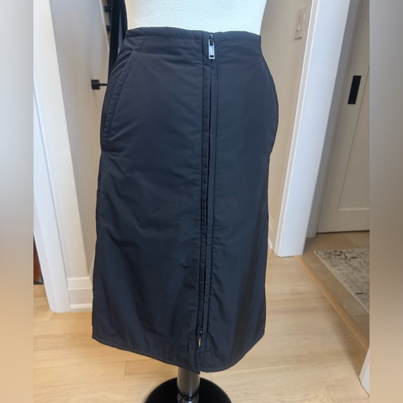 COS Black Quilted Padded Pencil Skirt Front Zipper Size 2 - Picture 3 of 9